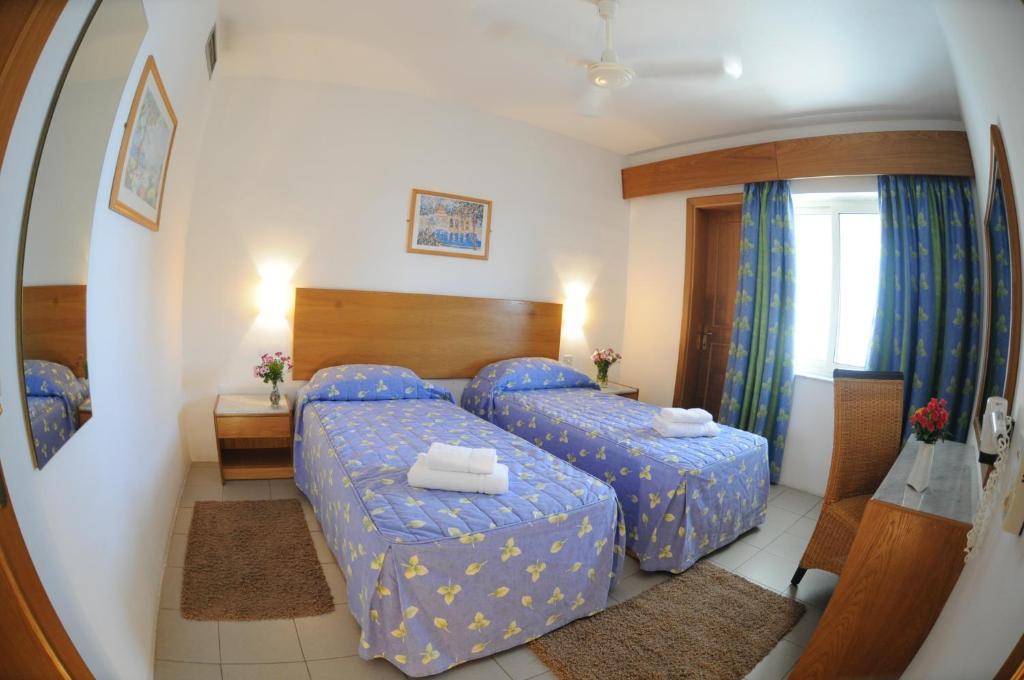 Club Salina Wharf Aparthotel Qawra Exterior photo