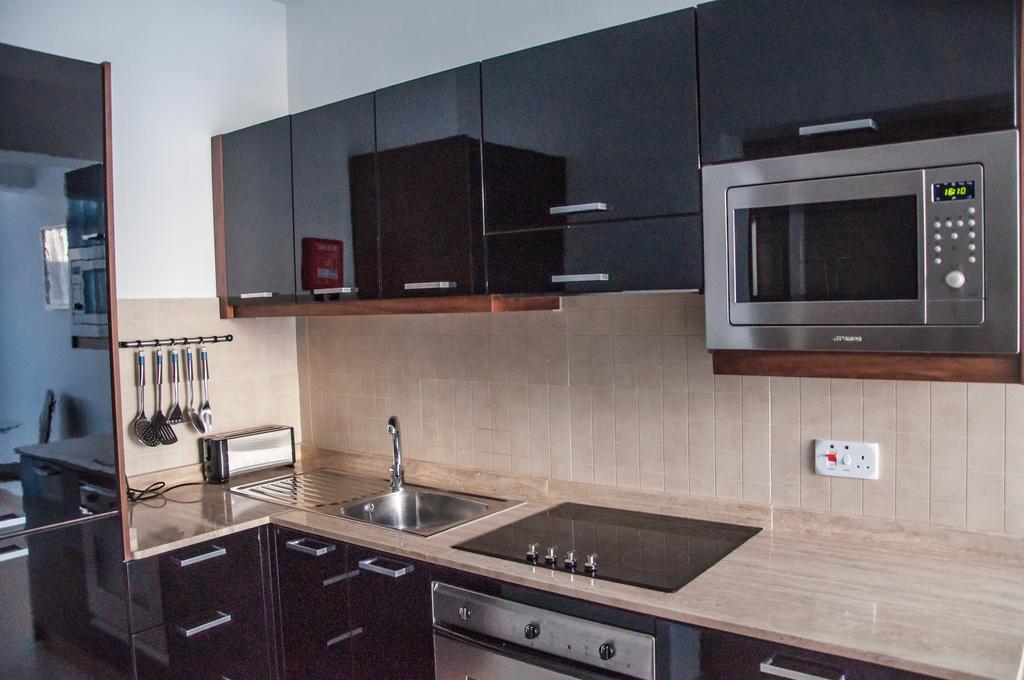 Club Salina Wharf Aparthotel Qawra Room photo