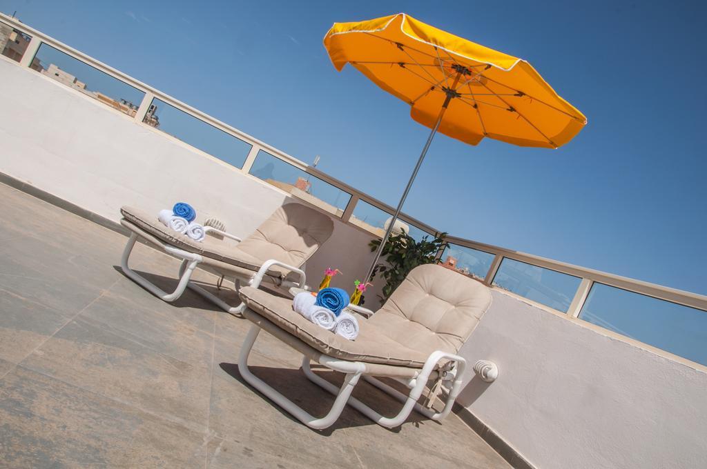 Club Salina Wharf Aparthotel Qawra Room photo